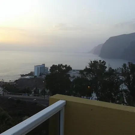Los Gigantes, Apartamento Con Piscina Apartment