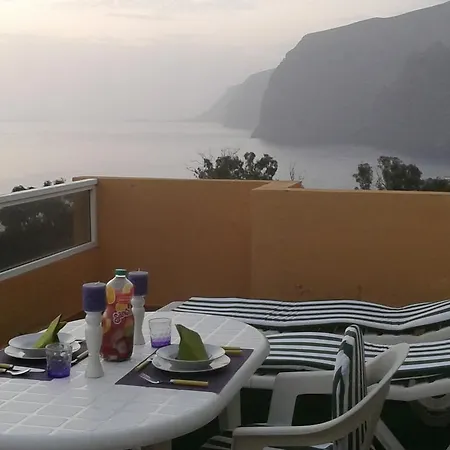 Apartment Los Gigantes, Apartamento Con Piscina *